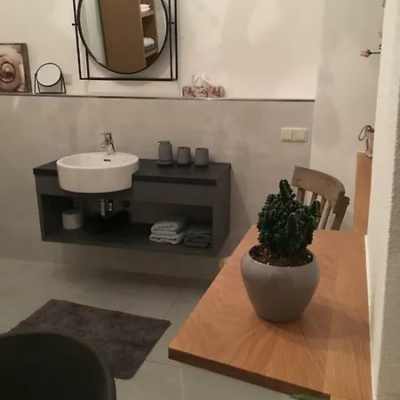 Stadtboutique * אנברג - בוכהולץ