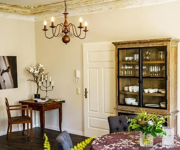 Stadtboutique * آنابرغ-بوخهولتس